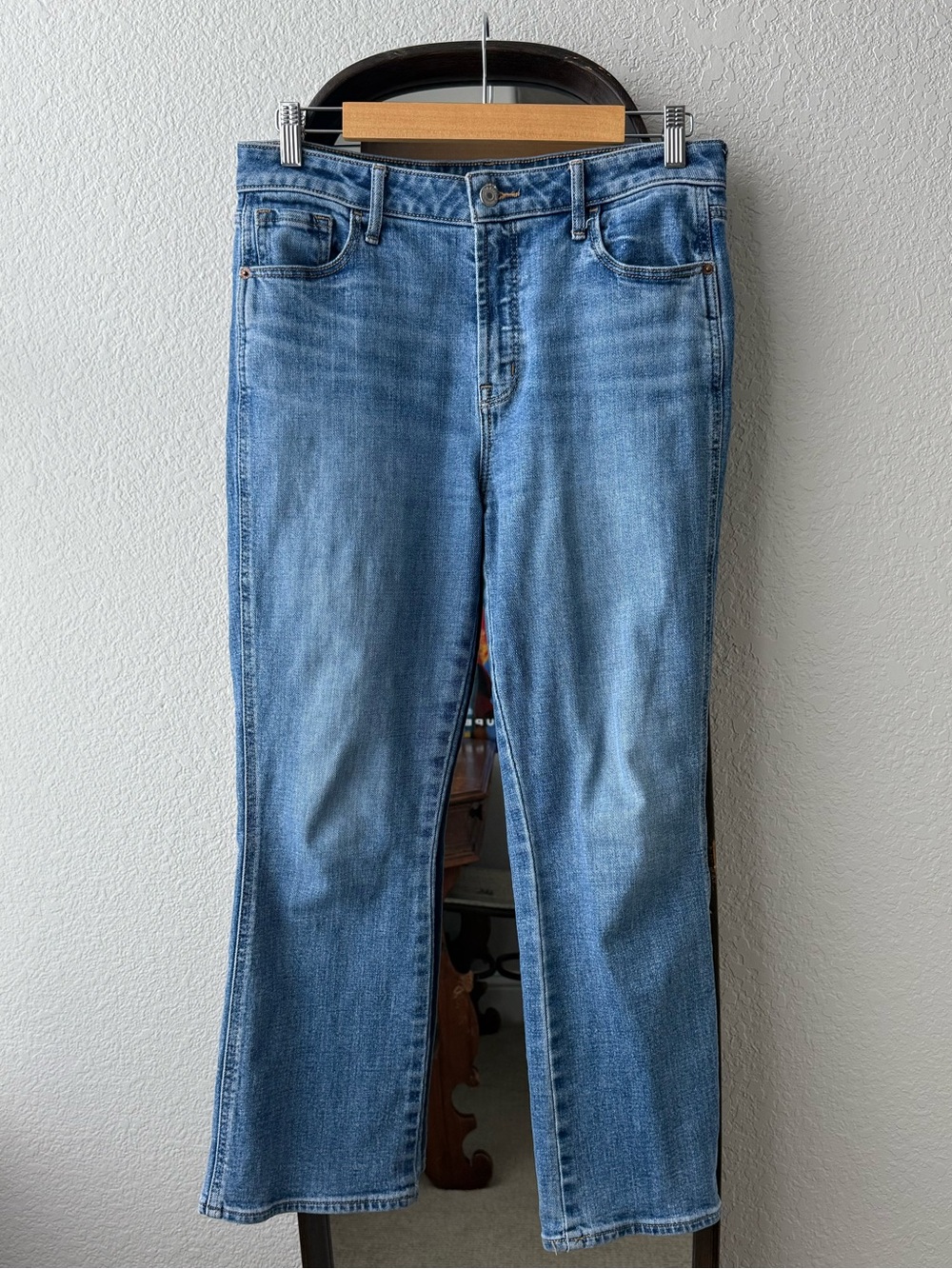 Old Navy High Rise Vintage Cropped Flare Jeans Medium Wash Size 8